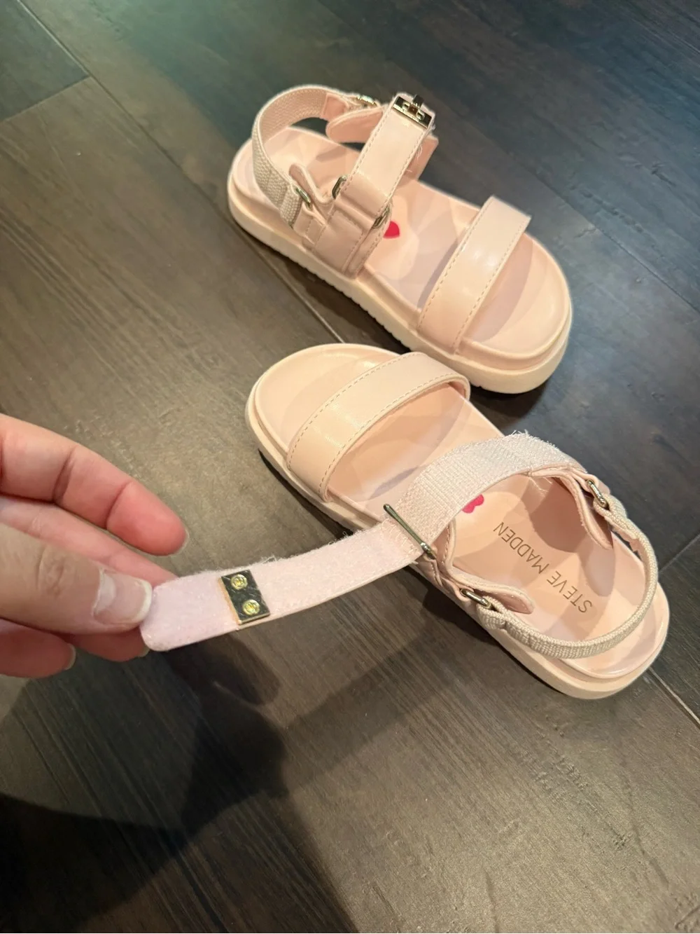 Steve Madden Pink Glossy Heart-Accent Kids Sandals